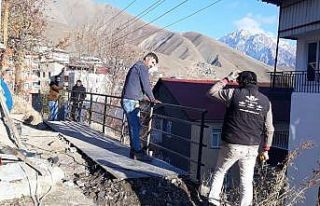 Hakkari Belediyesi uçurum kabusuna son verdi