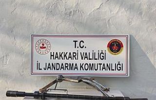 Hakkari kırsalında silah ve patlayıcı ele geçirildi