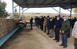 Hastanedeki patlamada hayatını kaybeden kadın toprağa...
