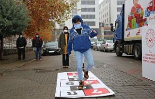 Hediye Karavanı Bingöl’de