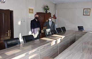 Hizan Kaymakamı Yelek, ilçe müftülüğünü ziyaret...