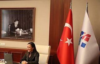 HKÜ’de dijital çağ ve ebeveynlerin denge hikayeleri...