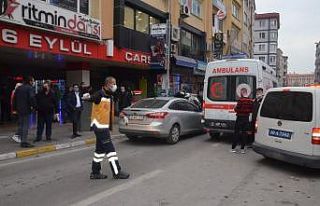 İki arkadaş arasında çıkan kavga kanlı bitti:...