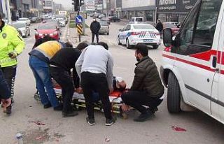 İki farklı kazada 3 kişi yaralandı