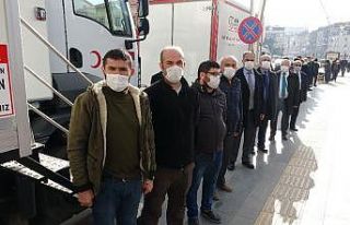 İlik nakli bekleyen Mirzahan bebek için kuyruğa...