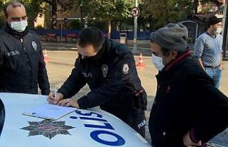 Isparta’da gazete dağıtıcısı olduğunu söyleyip,...