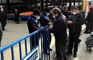 Isparta’da pazar yerlerinde HES kodu ve maske denetimi...