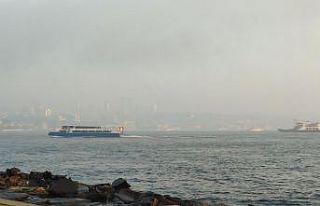 İstanbul Boğazı’nda sis etkili oluyor