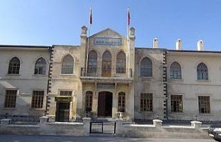 İşyerinin önüne sandalye atıp oturmak yasaklandı