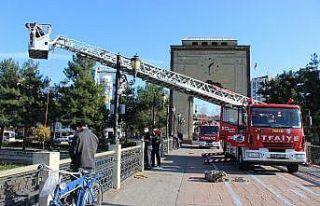 İtfaiyeden köprü üzerinde tatbikat
