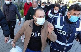’İzmir depremine yardım’ bahanesiyle iş adamlarını...