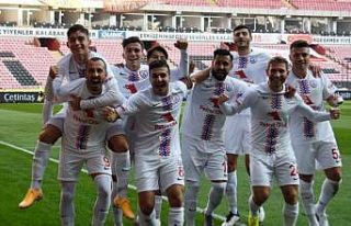 İzmir takımları fırtına gibi esti