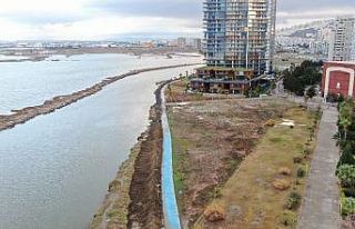 İzmir’de taşkına karşı 2 kilometrelik kumdan...