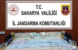 Jandarma ekiplerinin suçüstü yaptığı kumarbazlara...