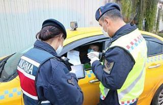 Jandarmadan toplu taşıma araçlarında Covit-19...