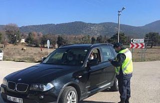 Jandarmanın trafik denetiminde sürücülere 25 bin...