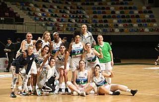 Kadınlar Basketbol Süper Ligi: İzmit Belediyespor:...