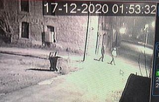 Kafaya taktıkları klima motorunu 2. girişimde çalmayı...