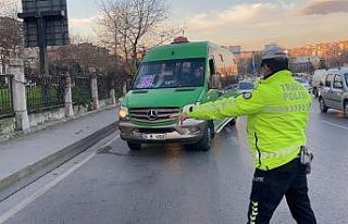 Kağıthane’de minibüslere denetim