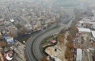 Kahramanmaraş’ta sessizliğe bürünen cadde ve...
