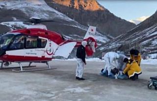 Kalp krizi geçiren kadının imdadına helikopter...