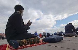 Karabük’te meydanda yağmur için dua edildi
