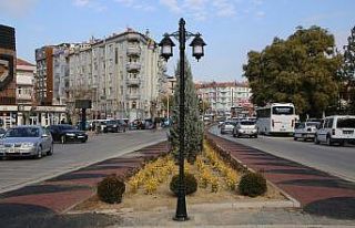 Karaman Belediyesi bakım ve aydınlatma çalışmalarını...