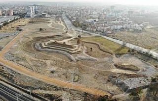 Karaman Şehir Parkı’nda çalışmalar tün hızıyla...