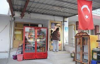 Karantinada olması gereken kadın market işletirken...