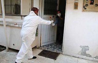 Karantinadaki vatandaşa yemek, sağlık personeline...