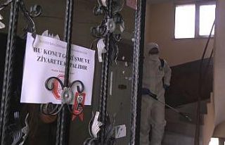 Karantinaya alınan apartmanlarda dezenfeksiyon çalışmaları