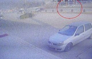 Karşı şeride geçerek 3 kişinin ölümüne yol...