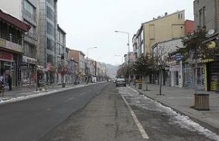 Karslılar evlerinde kaldı