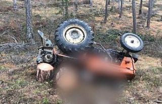 Kastamonu’da tomruk yüklü traktör devrildi: 1...