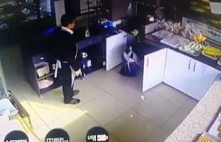 Kavgadan korkup dolaba saklandılar