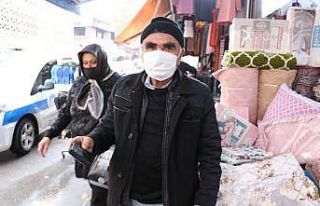 Kaybettiği cüzdanına kavuşan emeklinin mahcubiyeti