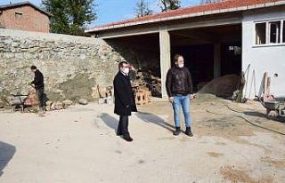 Kaymakam Gürdal Kızılelma köyünde incelemelerde...