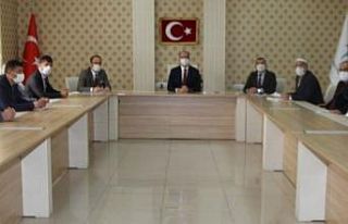 Kaymakam Türkmen okul müdürleri ile bir araya geldi