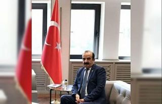 Kayme Sarayı’nın resminin alkollü içecek kutularının...