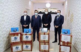 Kayseri’de uzaktan eğitime ’oda ve borsa’ desteği