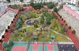 Keçiören’de son bir buçuk yılda 191 park yenilendi...
