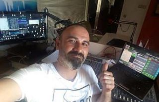 Kırşehir’li radyo spikeri, bozlak türküleri...