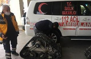 Kış öncesi paletli ambulanslar hazır