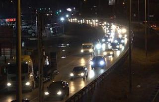 Kısıtlama öncesi kilit kavşakta trafik yoğunluğu:...