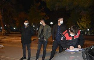 Kısıtlama saatinde yakalanınca ’Haberimiz yoktu’...