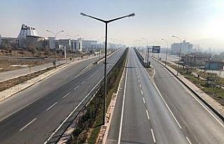 Kısıtlama sonrası Afyonkarahisar terk edilmiş...
