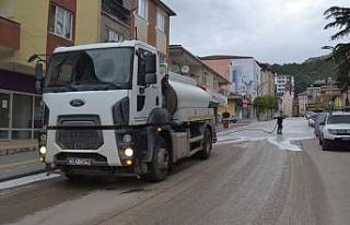 Kısıtlamada cadde ve sokaklar temizlendi