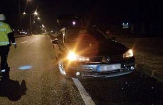 Kısıtlamada kaza yapan alkollü sürücünün ehliyetine...