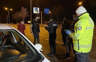 Kısıtlamada misafirliğe gittiler, dönüşte cezayı...