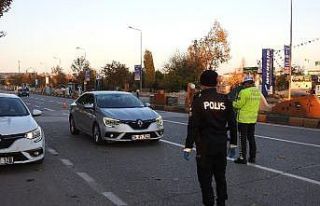 Kısıtlamanın son saatlerinde denetimler yoğunlaştı